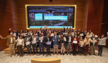Microempresarios se gradúan del Diploma en Gestión de Negocios del ESE Business School