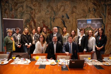 Alumni ESE y SURA Investments abordan los desafíos previsionales de las mujeres