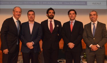 Centro de Familias Empresarias realizó conferencia que abordó el tema “Activos digitales, la revolución de las finanzas”