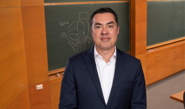 Profesor Hugo Benedetti se adjudica proyecto Fondecyt de Iniciación 2026 en investigación sobre blockchain