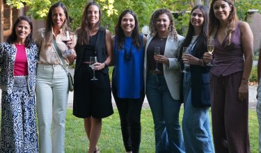 Liderazgo femenino, redes de apoyo y desarrollo profesional: reflexiones en el ESE